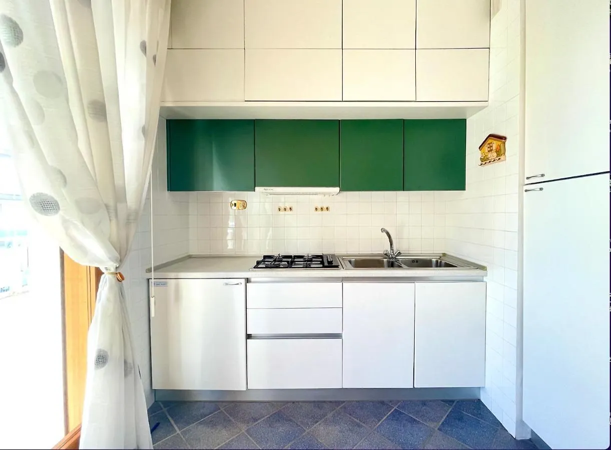Appartamento Albatros - Carraro Immobiliare Jesolo - Family Apartments 0*, Lido di Jesolo